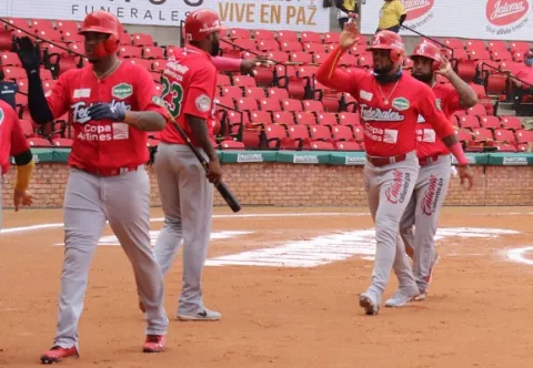 Panamá se impone a Colombia y se mantiene invicto en la Serie del Caribe