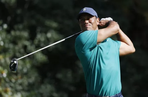Tiger Woods, herido de gravedad en accidente de tránsito