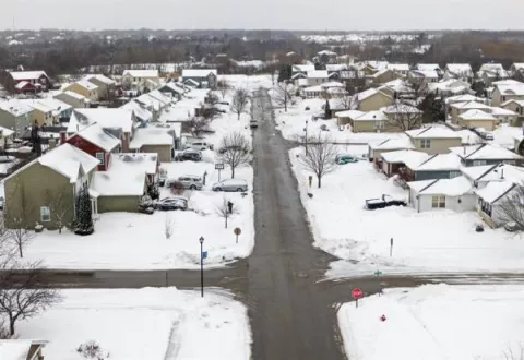 Tormenta invernal deja varios muertos y avanza hacia el noreste de Estados Unidos
