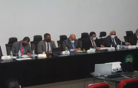 Proyecto que establece medidas temporales para preservar el empleo, normalizar las relaciones de trabajo pasa a segundo debate