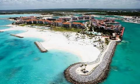 Llegada de turistas a República Dominicana cae en enero