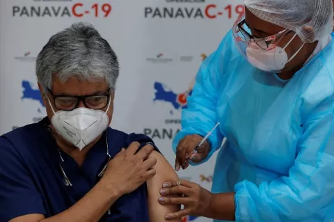 ¿Ya conoce la fase que le corresponde para vacunarse contra la covid-19?