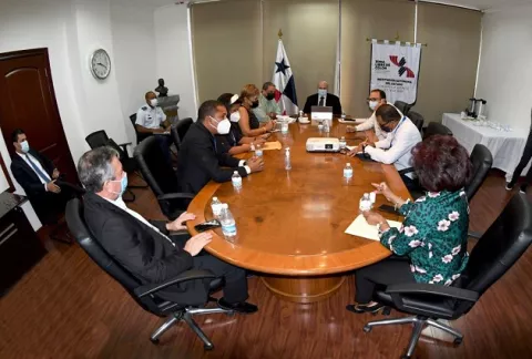 Exploran planes de expansión y nuevas inversiones en la Zona Libre de Colón