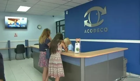 Más de 15 investigaciones adelanta la Acodeco contra colegios particulares