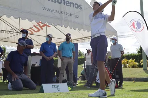 Argentino Hernán Rey refuerza el Programa de Alto Rendimiento que  impulsa Apagolf