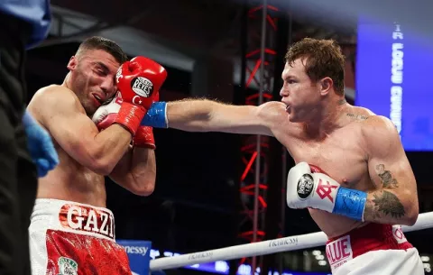 Saúl  'Canelo' Álvarez inicia este lunes una etapa decisiva en su carrera