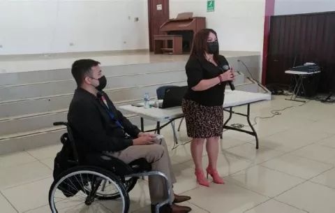 Senadis y Municipio de David buscan mejorar áreas de acceso para las personas con discapacidad