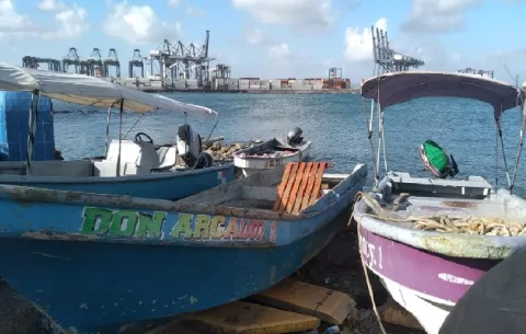 Pescador pierde la vida antes de llegar al muelle de la Playita en Colón