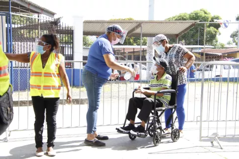 Con el quinto lote de vacunas contra la covid-19, Panamá suma un total 296,670 dosis  recibidas de parte de Pfizer