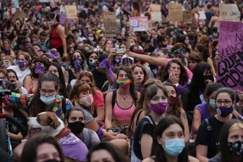 La pandemia del coronavirus ha perjudicado más a las mujeres