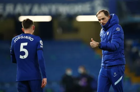 Thomas Tuchel extiende su invicto con el Chelsea tras vencer 2-0 al Everton de Ancelotti