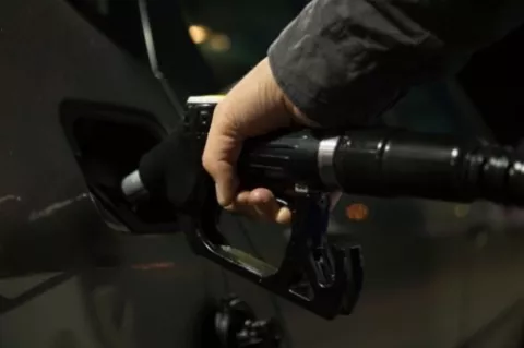Precio de la gasolina sube nuevamente en medio de la pandemia