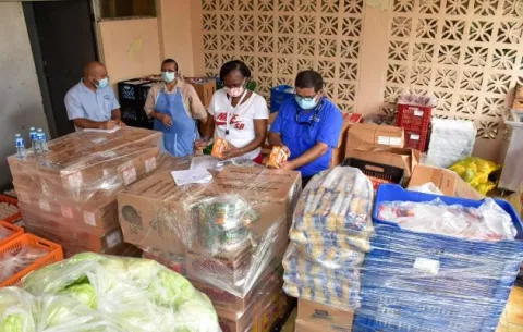 Mides entrega al Hogar Bolívar cuatro toneladas de alimentos 
