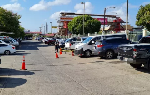 Sicarios asesinan a tiros a un expresidiario en una estación de gasolina en Chitré