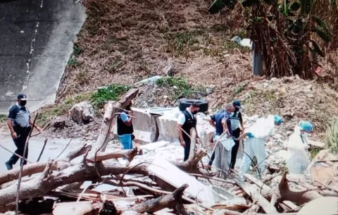 Hallan cadáver con impactos de bala en alcantarilla cercana a la barriada Centenario en Arraiján  