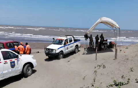 Investigan la muerte de un presunto pescador en playa Monagre de Los Santos