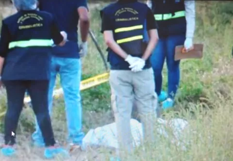 Hombre machetea a su mujer y luego se quita la vida ingiriendo el herbicida gramoxone en Dolega 