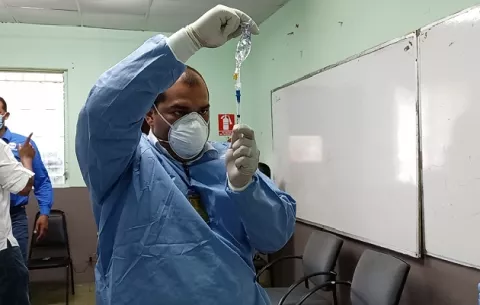 En La Chorrera aplicaron la primera dosis a 290 de los 308 pacientes adscritos al Sistema de Atención Domiciliaria Integral 