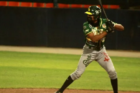  Irving Igualas, elegido el  'Jugador de la Semana' en el béisbol juvenil