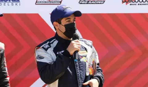 ¡Grande! Piloto panameño Óscar Terán fue el mejor en Charlotte