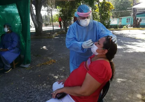Panamá supera los dos millones de test para detectar la covid-19
