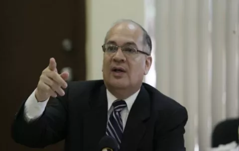 Abogados denuncian al procurador de la Administración por usurpación de funciones y abuso de autoridad,  piden separación del cargo