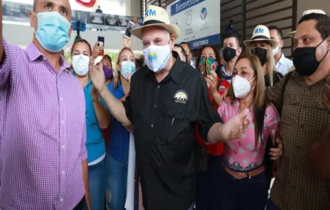 Panameños saben que con Ricardo Martinelli como presidente  habrá prosperidad para todos, incluso para sus adversarios