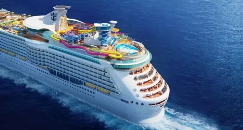 Royal Caribbean aplaza a junio la reanudación de sus cruceros
