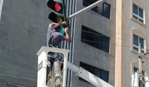 Contrato para sistema de semáforos es hasta el 31 de mayo
