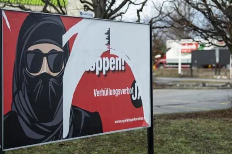 Los suizos aprueban prohibir el burka y ocultar el rostro en público
