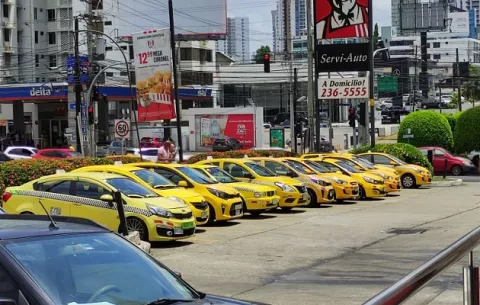 Circulación de taxis en sistema par y non se mantendrá hasta el 30 de abril
