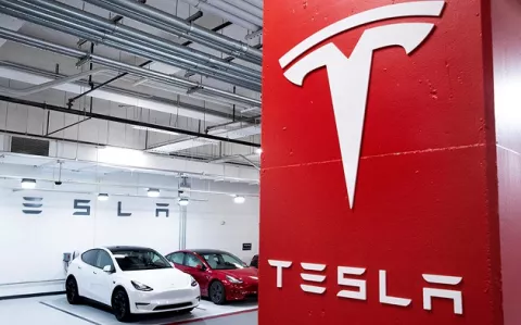 Tesla se dispara en la bolsa de Nueva York un 20% en una buena jornada  