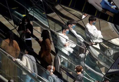 Tokio pone fin a la emergencia sanitaria aunque mantendrá ciertas restricciones