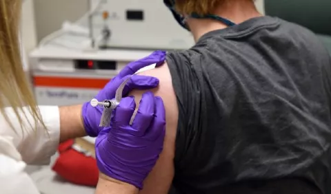 Mitos sobre la vacuna ARNm, que se desarrolló en un período corto por la amenaza de la pandemia