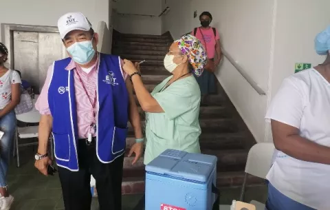 Minsa en Colón espera 1,896 dosis de vacunas de Pfizer