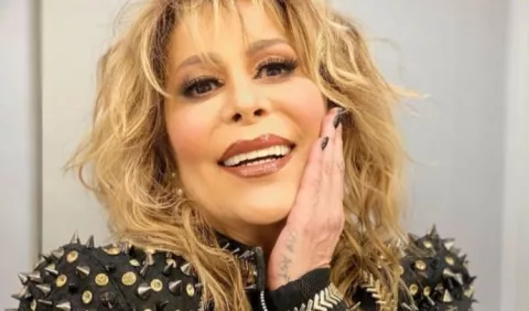 Alejandra Guzmán deja de lado los problemas con su hija y se prepara para un concierto 