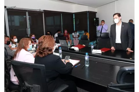 Diputados darán primer debate a proyecto que regula los centros de enseñanzas superior o institutos