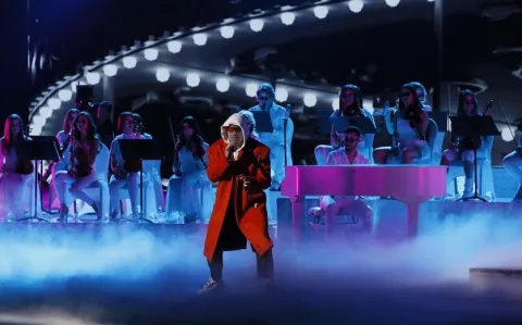 Bad Bunny anuncia una gira por Estados Unidos y Canadá para el 2022