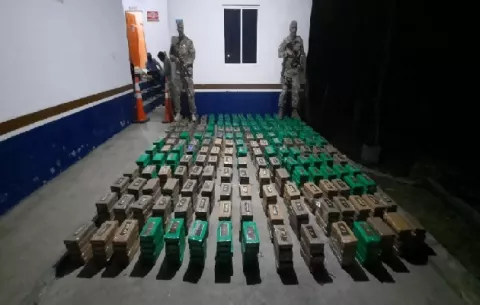 Ordenan detención preventivas para tres extranjeros por tráfico internacional de drogas en Chiriquí