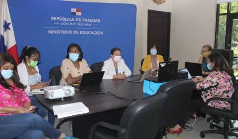 Estudiantes recibirán contenido nuevo, en medio de deficiencias
