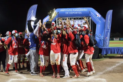 Coclé conquista su tercer título en el béisbol juvenil panameño
