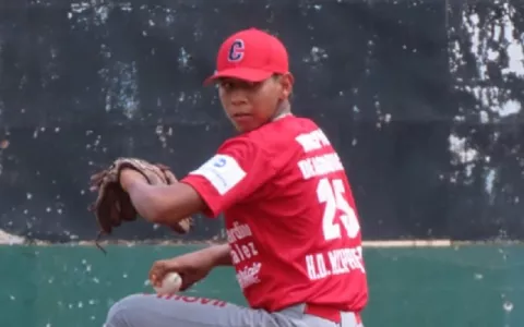 Omar González es el 'Lanzador del Año'  y Francisco Villamil es campeón bate en el béisbol juvenil