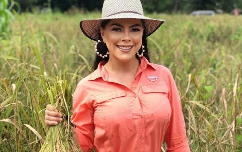 Doralis Mela, nominada a 'Presentadora de TV del año' en los Premios Mara Internacional 2021