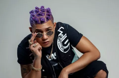 'El Boza' recibe certificación de platino por 'Hecha Pa' Mi'