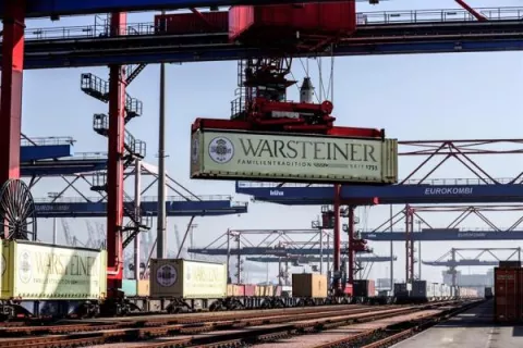 El déficit comercial de Estados Unidos llegó en febrero a 71,100 millones de dólares