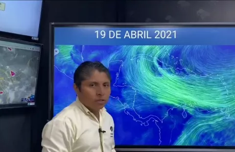 Ceniza volcánica y gases tóxicos de la erupción del volcán La Soufriere podrían llegar a Panamá en niveles bajos 