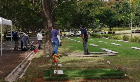 Trámites burocráticos retrasan diligencia de exhumación en cementerio de Colón