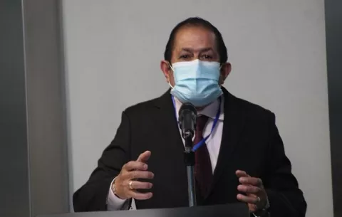 Diputado Miguel Fanovich pide vacunación equitativa contra la covid-19 para todas las provincias