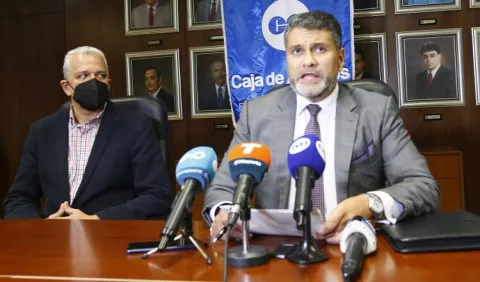 Califican como 'peligrosa' la filtración de información bancaria