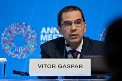 El FMI propone subir impuesto 'temporal' para rentas altas 